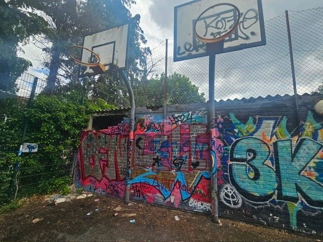 Image of basketball court.